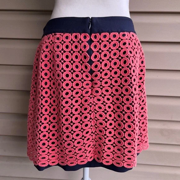 •LOFT• Crochet Lace Skirt In Navy and Salmon - Size 10 - Picture 4 of 7